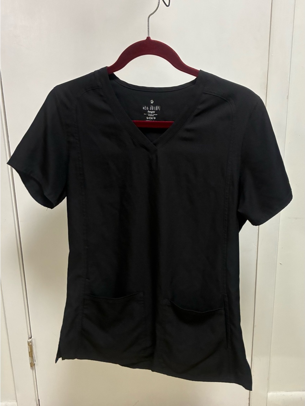 Smart Scrubs Black V-Neck Short Sleeve Scrub Top